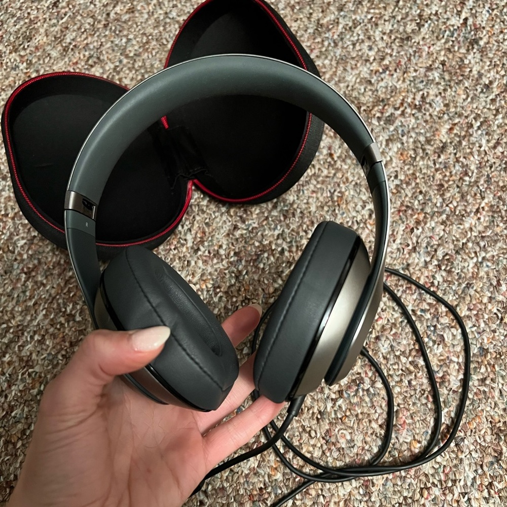 Beats by Dre headphones